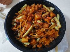 -内蒙焖面大盆骨餐馆(山大路店)