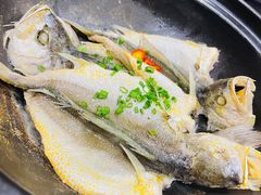 水油盐焗金鲳鱼-海铺·渔家虾水饺(皇姑店)