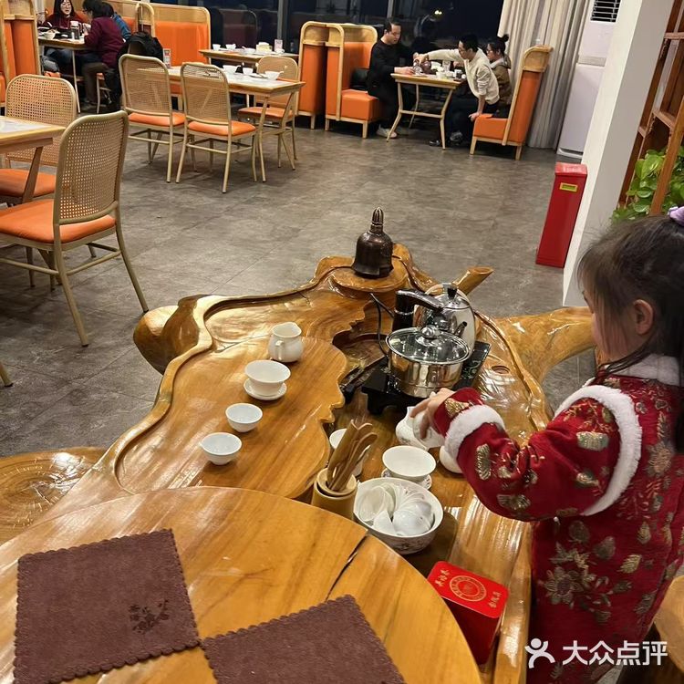 来日昌餐馆感受一下春天的味道吧🎉