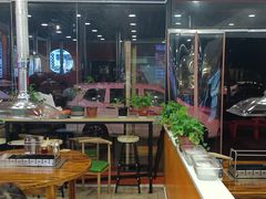 -哈尔滨小酒馆·鲜肉现穿自助烧烤(康新花园店)