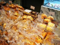 -莉莲蛋挞(大华悦沢书店)