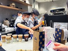 -瑞幸咖啡(石榴中心店)