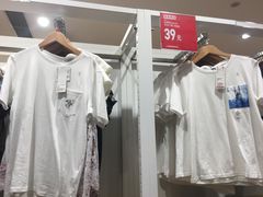 -优衣库(上海虹口龙之梦店)