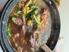 -闫家驴肉老店(华电一校店)