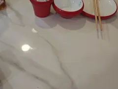 -毛辣果·贵州红酸汤牛肉火锅(西单店)