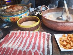 -三人行骨头王火锅(长寿店)