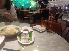 大堂-蝴蝶里·粤菜·点心(龙湖杭州金沙天街店)