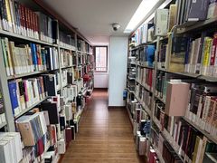 -上海市静安区图书馆(新闸路馆)