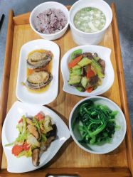 -卓玥国际月子会所(罗山路店)