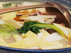 -蔼若春.传承三十年云南菜(金碧公园店)