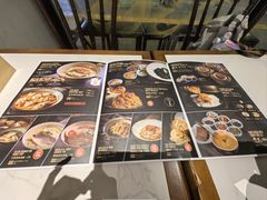 -蟹黄鱼·楼上面馆(外滩中央旗舰店)