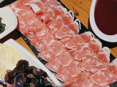 -老牌坊云南鱼豆花火锅(哈西万达店)