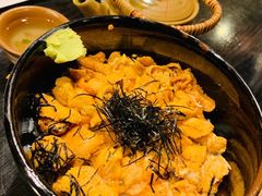 马粪海胆盖饭-鱼真(うおまさ)