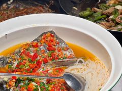 双椒鱼头-费大厨辣椒炒肉(黄兴中心广场店)