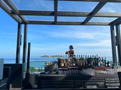 -瑰丽酒店·海吧·天际下午茶·现场DJ·天台酒吧