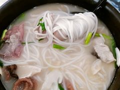 -桥香园过桥米线(国贸店)