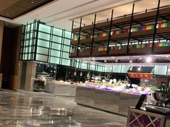 -飨食汇全日制餐厅·昆山皇冠假日酒店(九方店)