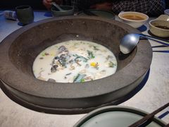 鲜潭蒸汽石锅江团鱼-鲜潭蒸汽石锅鱼(五道口购物中心店)