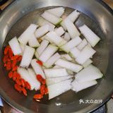 懒人必备技能——百搭枸杞白贝竹荪汤