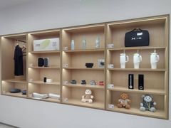 -小鹏汽车上海吴中路销售服务中心