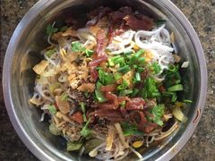 海南粉-美兰春记食店·龙舌坡红烧牛肉