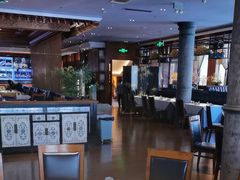 -八府香鸭·啫啫煲(华山路店)