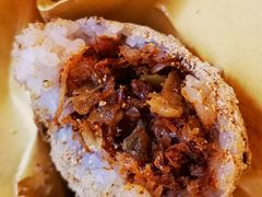 嘎嘎糯米团-正南齐北·老街糯米团(洪崖洞店)