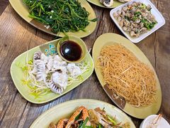 炭烧蒜蓉生蚝-贞姨美食·老字号海鲜大排档