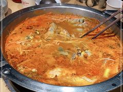 -野山舂·贵州现舂酸汤火锅(鸿通城店)