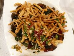 -张大师鸭爪爪特色干锅(南湖店)