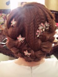 -贺贺新娘造型婚纱店