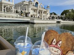 -泡泡玛特POPMART(蓝色港湾店)