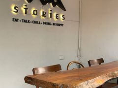 -Chom Cafe and Restaurant