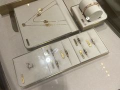 -卡地亚(杭州大厦精品店)