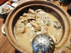 -齐齐衮·廟街生蚝雞煲(荔湾地铁站店)
