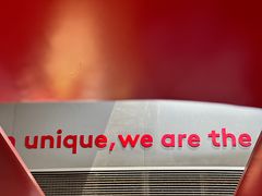 -UNI UNI(环亚凯瑟琳店)