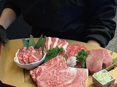 -铭牛烧肉·和牛海鲜自助(高新月牙湖店)