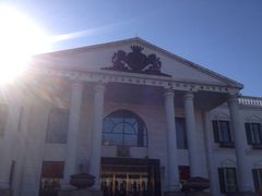 门口-月亮河温泉度假酒店