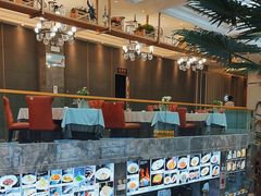 -鸿星花园酒家(银亿家园店)