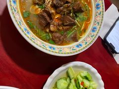 -金杨拉面王小吃面馆·牛三宝面·红烧牛肉粉