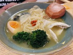 白汁河月豕煨面-江小鲀河豚馄饨(日月光店)