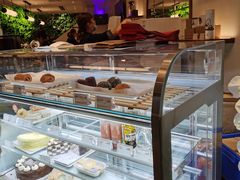 面包甜点陈列柜-Peet's Coffee皮爷咖啡(大学路店)