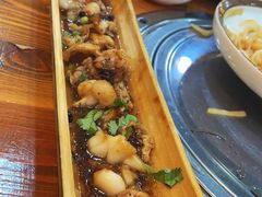 剁椒牛蛙-胡须哥网红竹筒菜