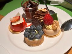 -两咖啡自助餐厅(静安香格里拉酒店)