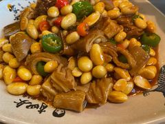 火爆脆肠-肖四女乐山跷脚牛肉(世博源店)