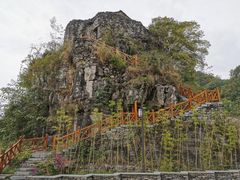 -高荡千年布依古寨旅游景区
