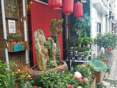 门面-愉肴麻辣香锅(中山路店)