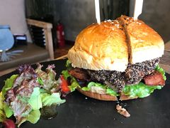 -HIGH FIVE哈福手工汉堡(桂林路店)