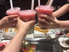 -海底捞火锅鲜切牛肉主题店(长寿路店)