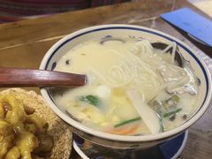 -雀舞云南菜(天津天河城购物中心店)